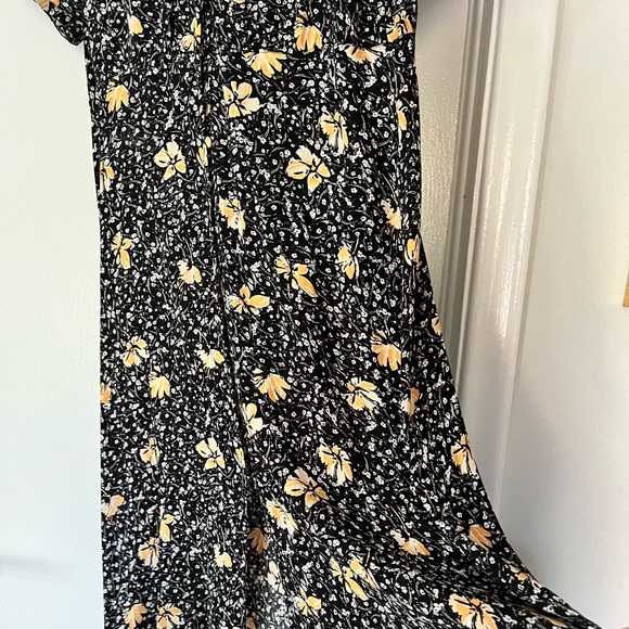 Hinge floral midi dress - Picture 4 of 6